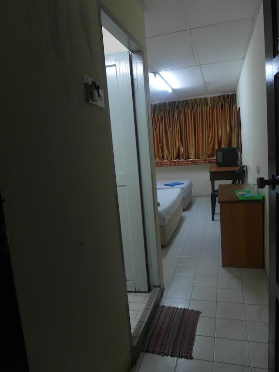 Silverwood Inn Miri Esterno foto